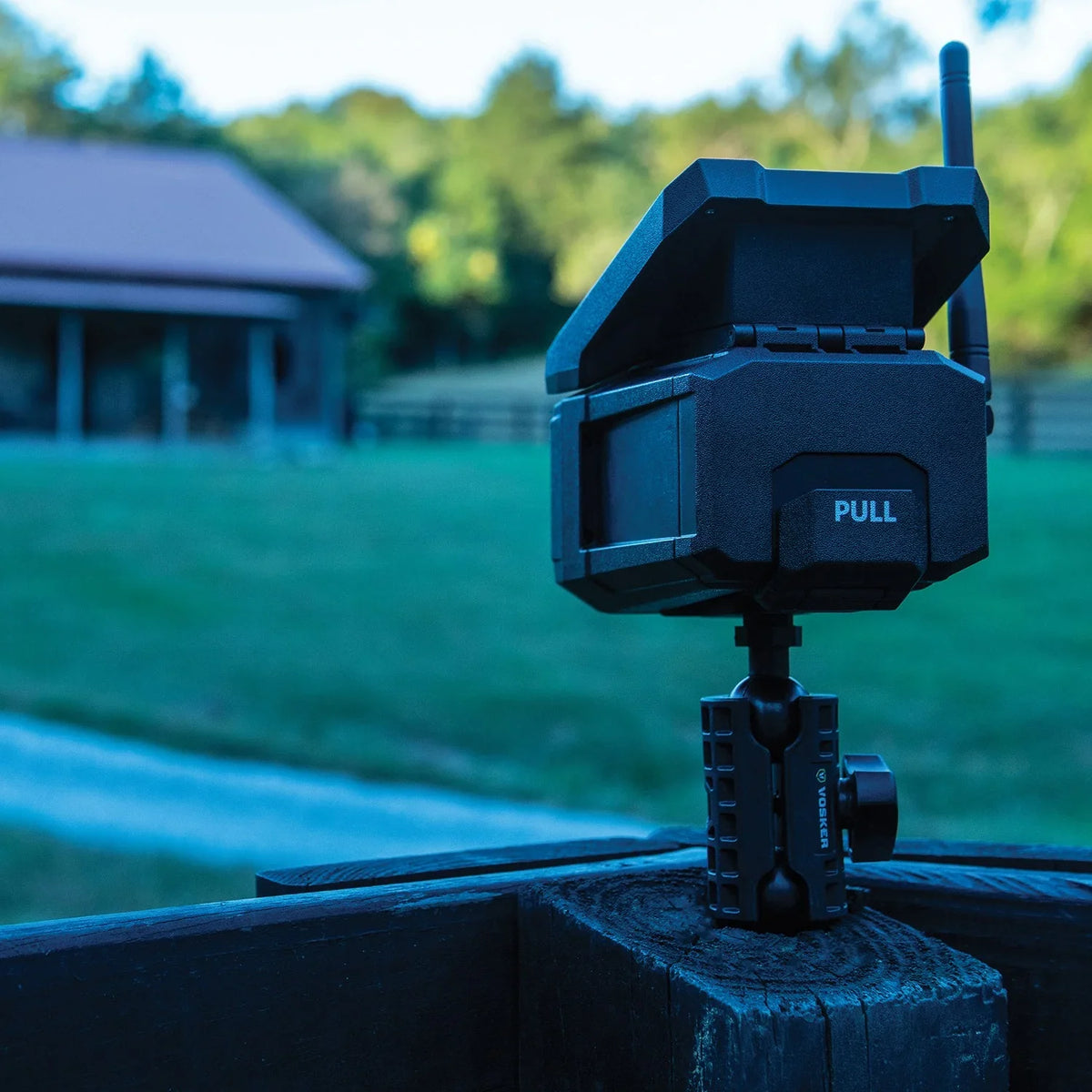 Wide Security LTE (US Cellular 1202 V150 exterior Solar-Powered Network) VOSKER Camera Nation