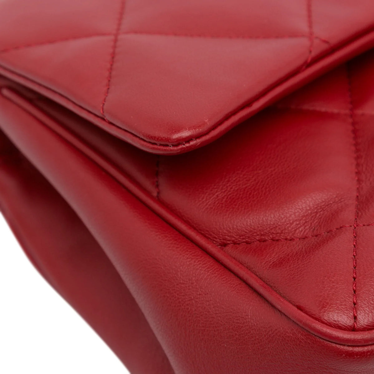 Lambskin Leather Authenticated (Good) Carry Unisex Red Small Easy Satchel Bag Pre-Owned Flap
