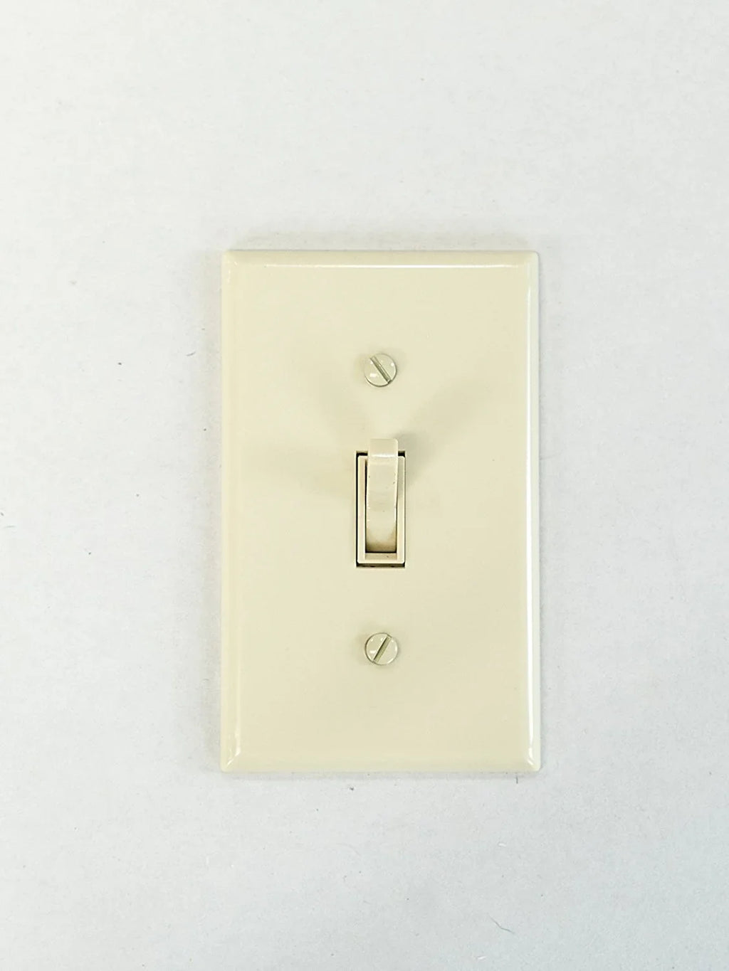 Seymour 3-Way Dimmer & T603IV Legrand Toggle 1 - Pass Switch 600-Watt Quantity Ivory