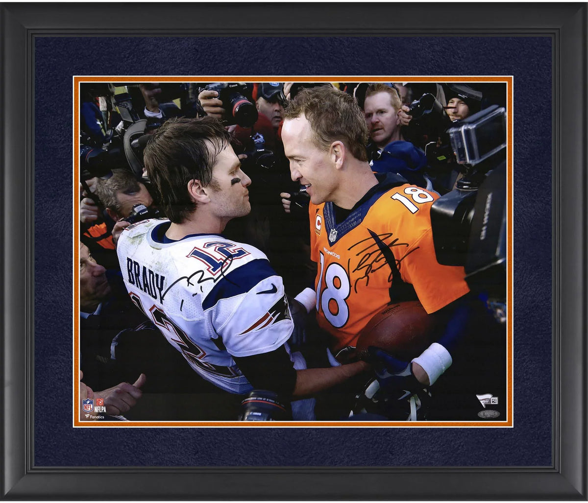 Photograph England Certified - Handshake Fanatics Matting Peyton Denver 20" Tom Manning Signed Brady and 16" Broncos - x Suede Authentic Framed Dual Patriots New