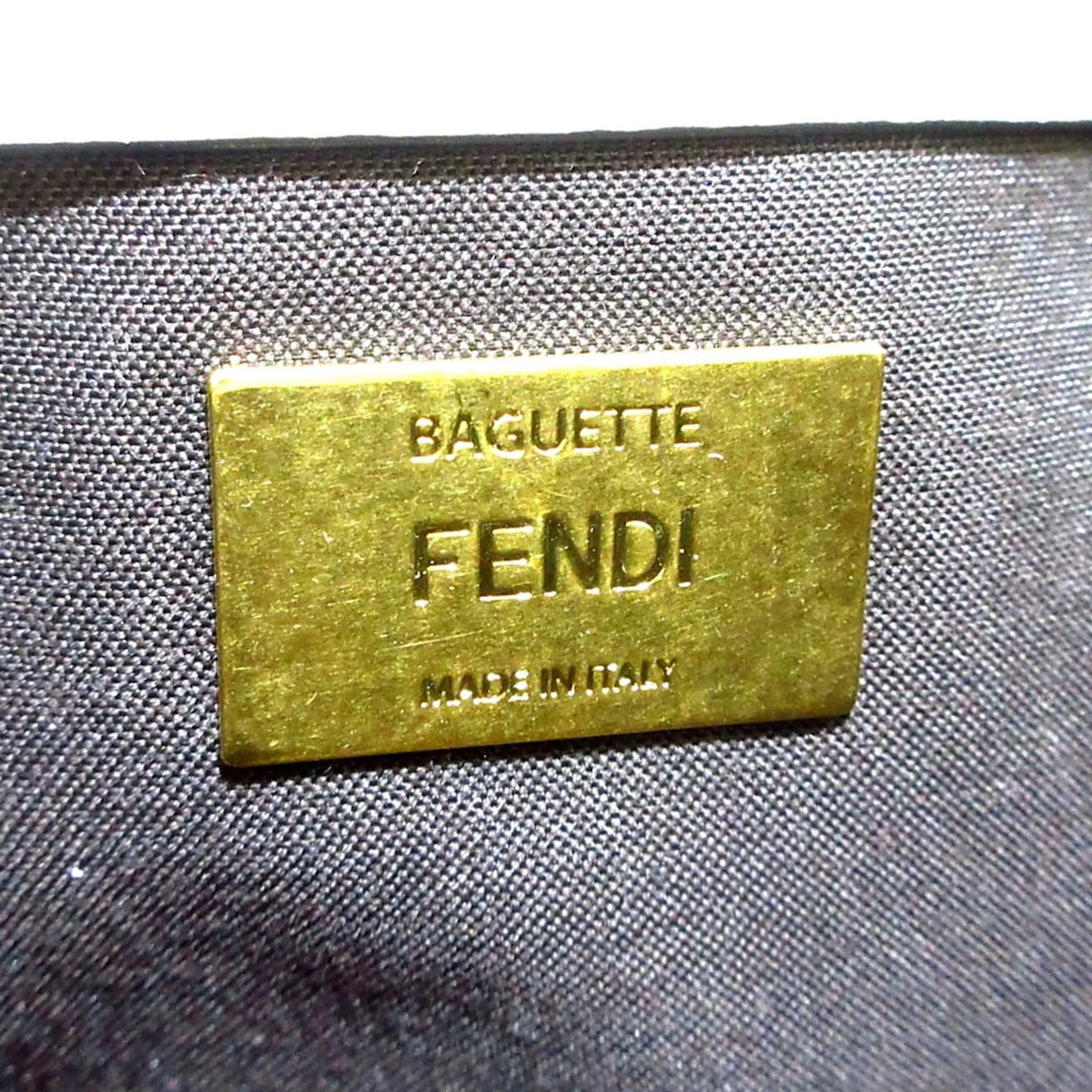 Shoulder Baguette Unisex White Authenticated Fila Calf Bag (Good) Leather Mania Fendi Pre-Owned Beaded
