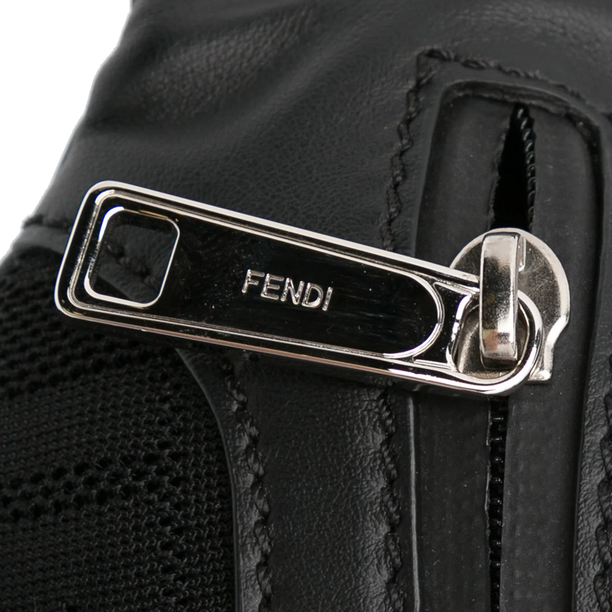 Black FF Belt Grace Pre-Owned Unisex Pocket Fabric Fendi Bag Authenticated Neoprene (Good) Vitello Knit Perforated