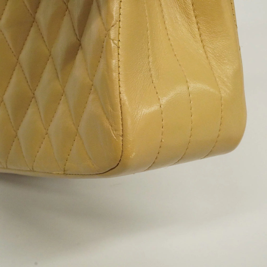 Used Beige Shoulder Single Authenticated Women's Bag Matelasse Leather Auth Chain