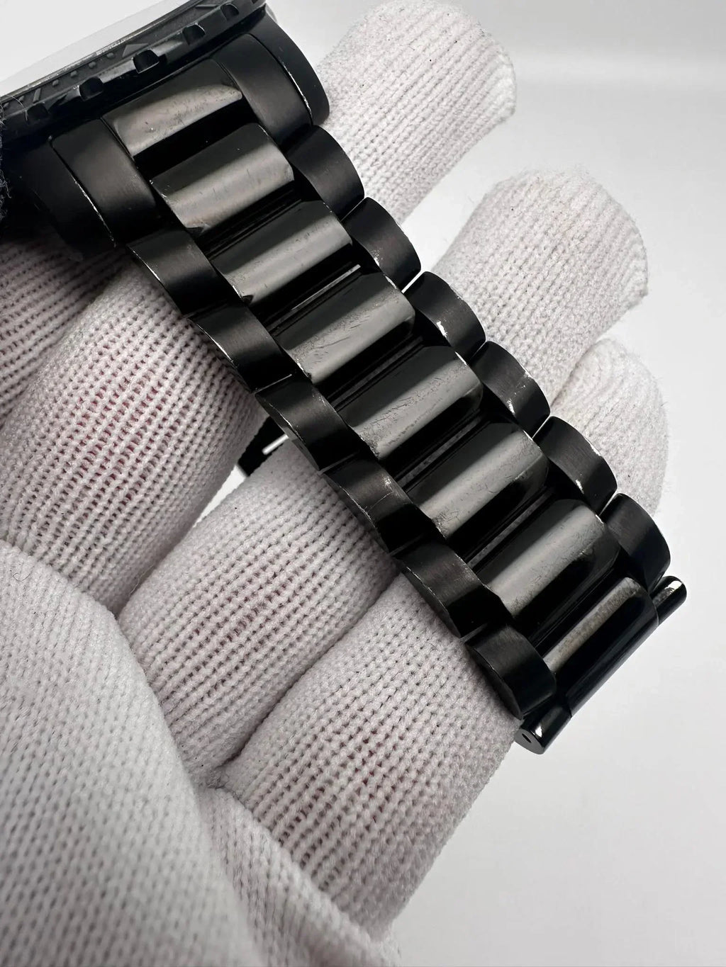 Movado 2600119 800 Quartz Series Black Coated Steel PVD Pre-Owned Watch (Good)