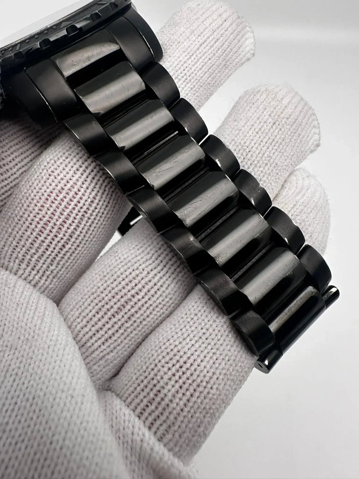 Movado 2600119 800 Quartz Series Black Coated Steel PVD Pre-Owned Watch (Good)