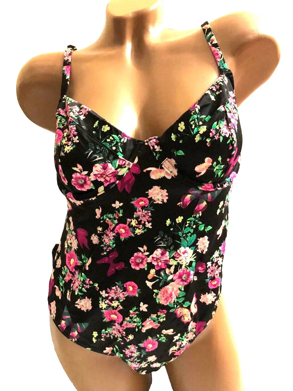 Victoria's Floral Piece Black dimension X-Large Wicked NWT Swimsuit One Secret