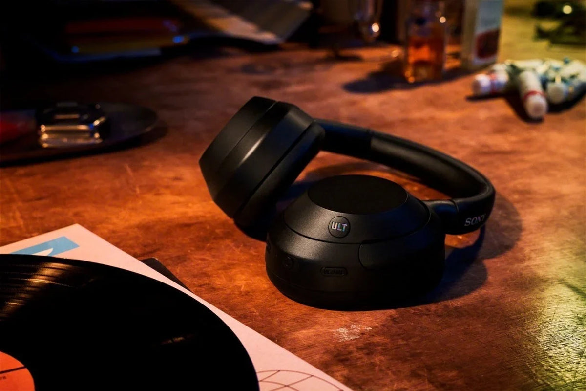 Metal Hub, Items) 3.0 Bundle 4-Port Headphone WHULT900N-B (Black) with Gear Alloy (3 Headphones Gear Cancelling Noise USB Stand ULT