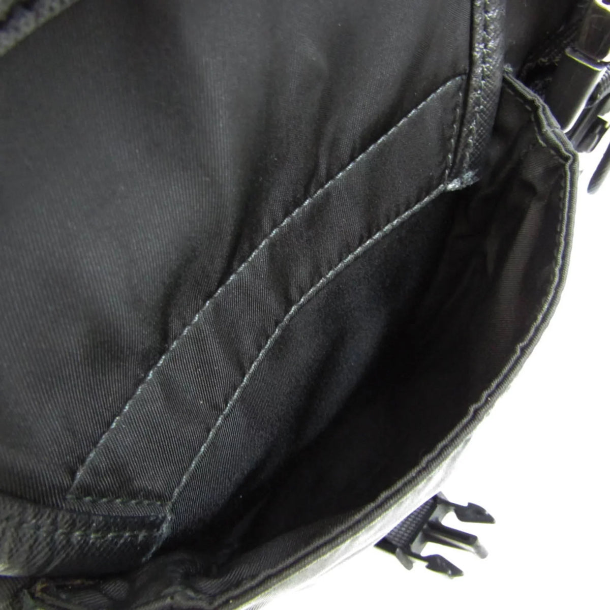 Prada Women,Men Leather,Nylon Pre-Owned (Good) Shoulder Bag Black