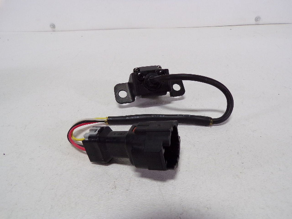 Veloster (Good) Pre-Owned Hyundai Rear Camera Backup View 12-18 LKQ OEM