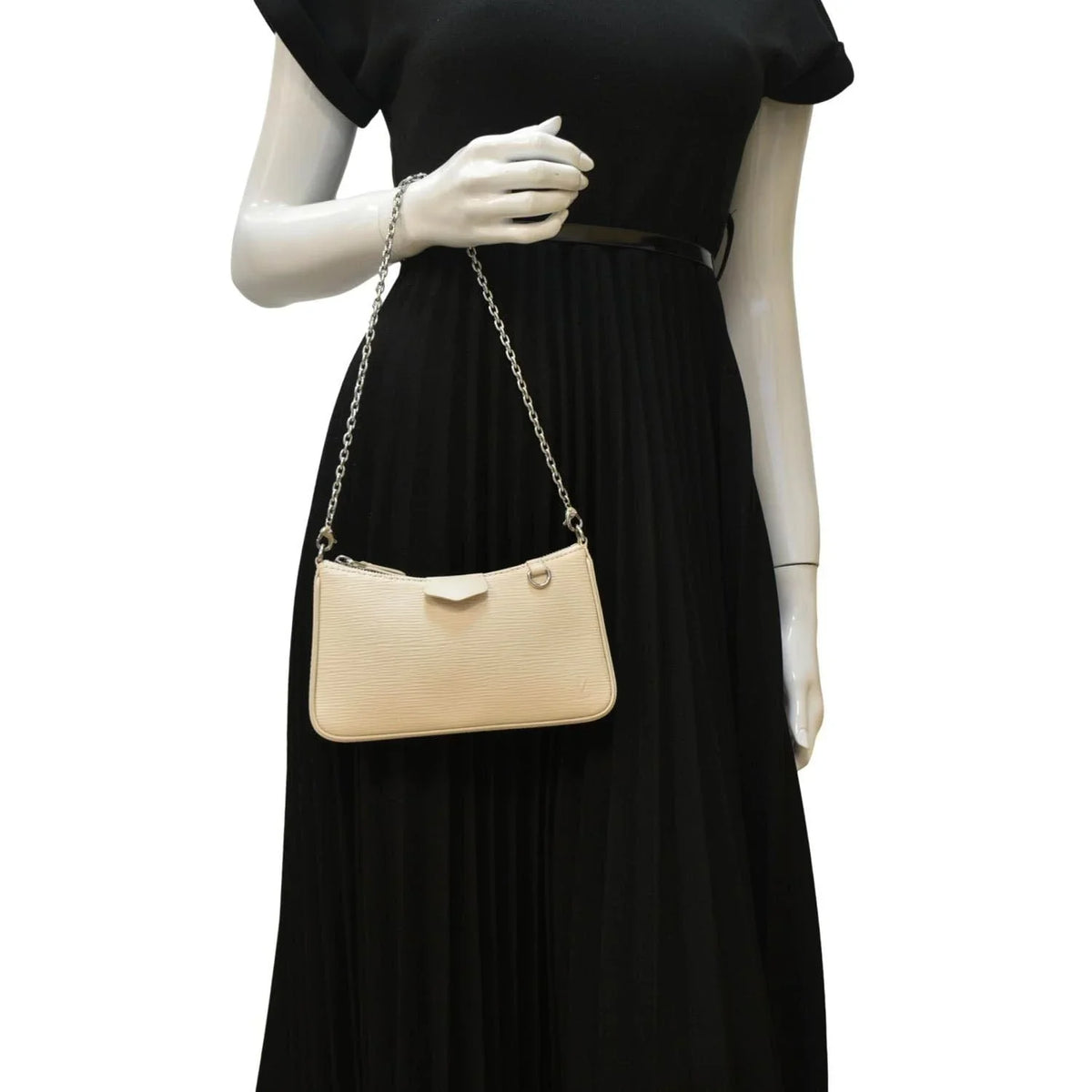 On Shoulder Easy Epi Pre-owned Pouch Strap Bag Cream Leather